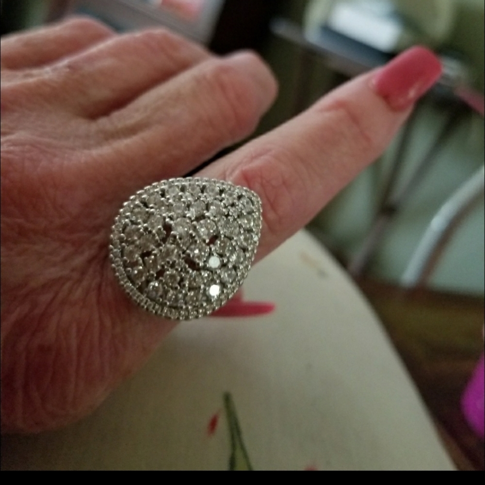 Beautiful Pear Shaped Ring